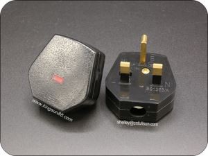 13A 3-polet stik Matt overflade